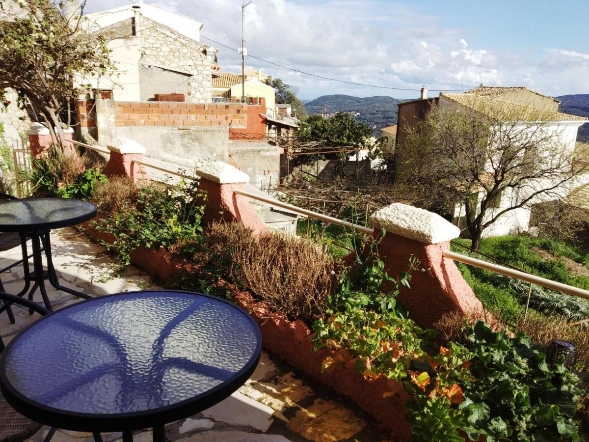 Traditional Panoramic Sea View House Lakones Bagian luar foto