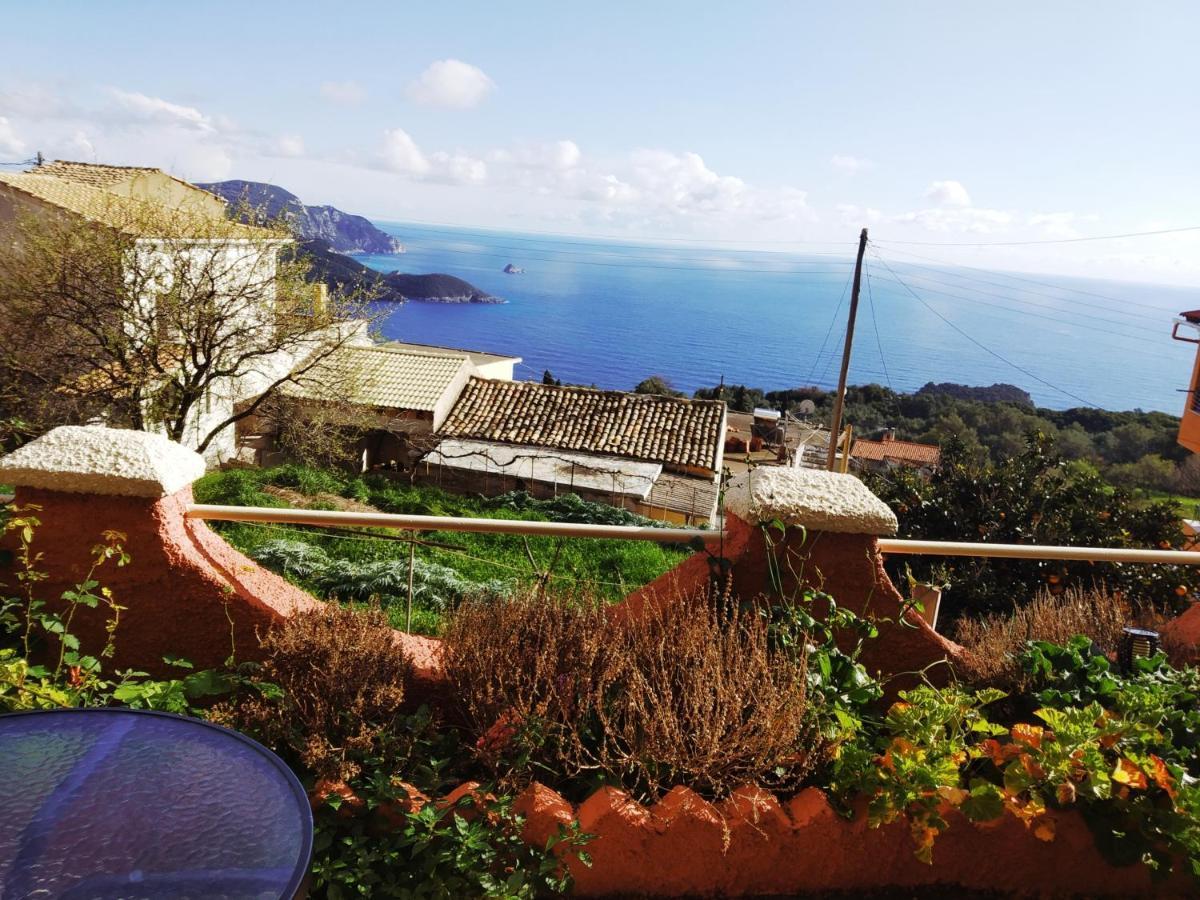 Traditional Panoramic Sea View House Lakones Bagian luar foto