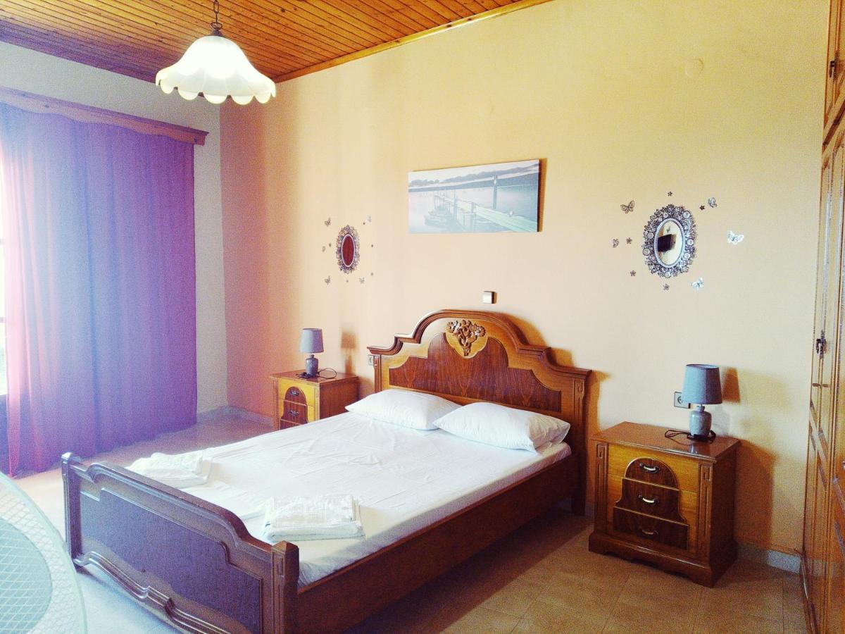 Traditional Panoramic Sea View House Lakones Bagian luar foto