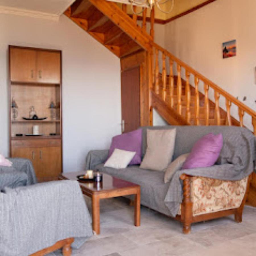 Traditional Panoramic Sea View House Lakones Bagian luar foto