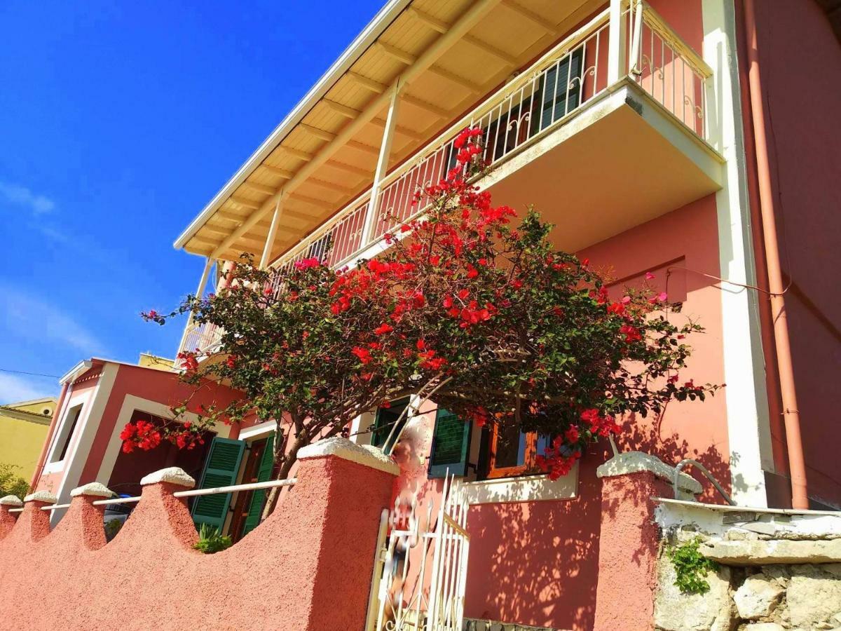 Traditional Panoramic Sea View House Lakones Bagian luar foto